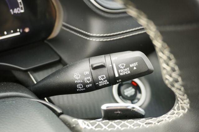 2023 Jeep Grand Cherokee Altitude X Power Sunroof & ParkView Rear Back-Up Camera