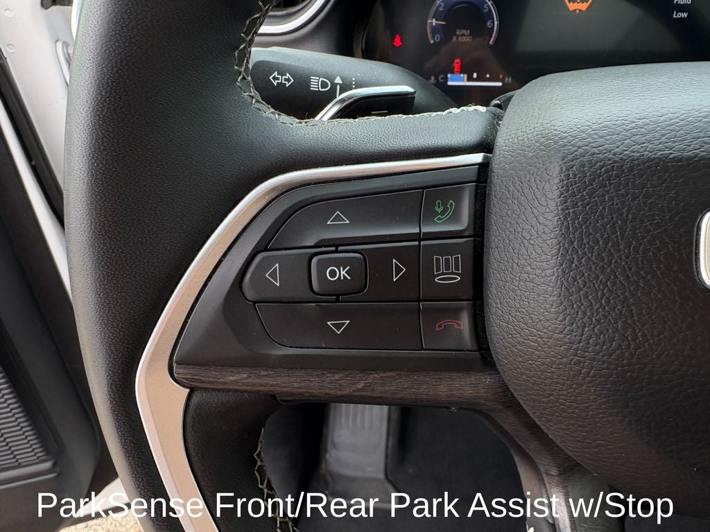 2024 Jeep Grand Cherokee Limited Black Appearance Package