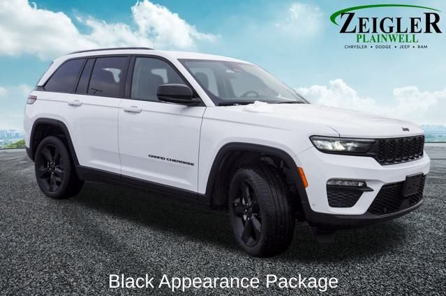2023 Jeep Grand Cherokee Limited Blackout Package with Navigation