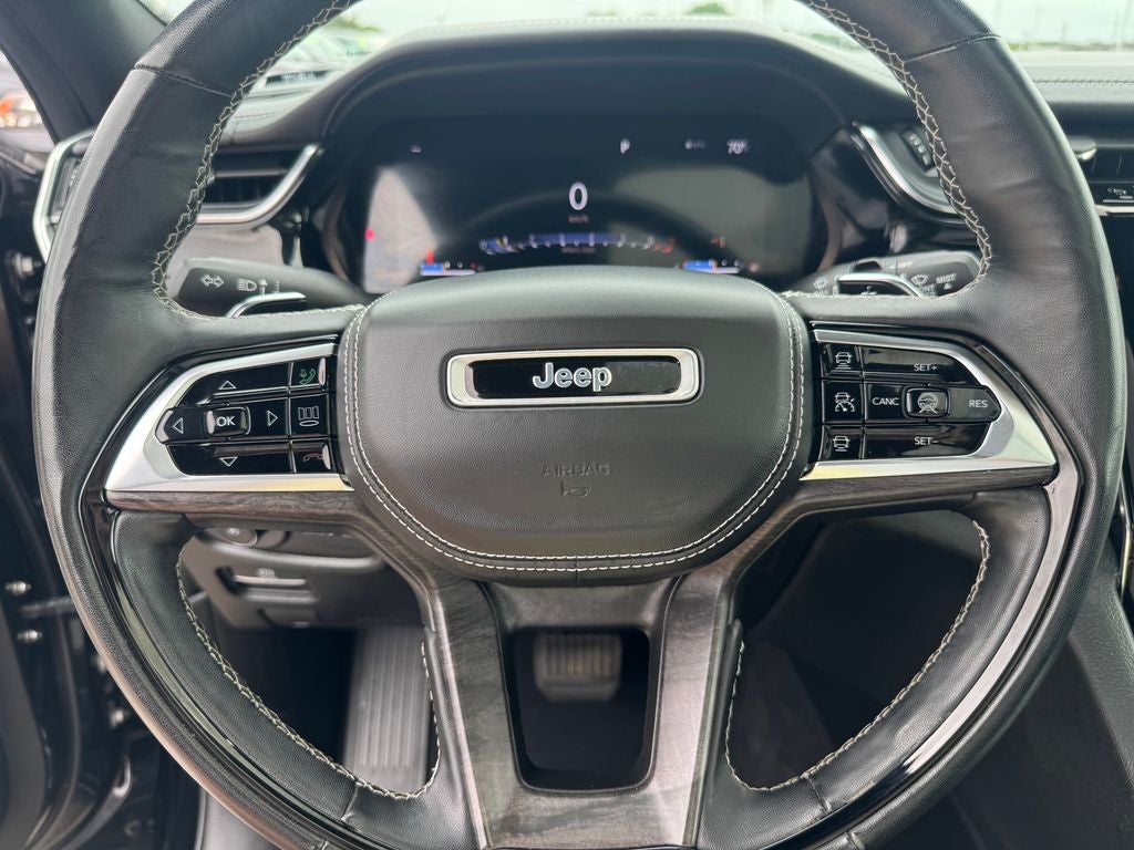 2023 Jeep Grand Cherokee Overland Power moonroof