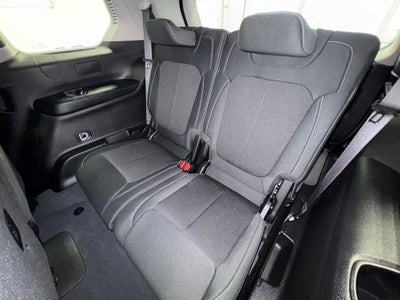 2023 Jeep Grand Cherokee L Laredo Radio: Uconnect 5 w/8.4" Display