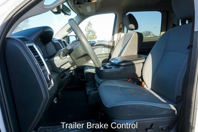 2022 RAM 1500 Classic SLT Integrated Voice Command w/Bluetooth & ParkView Re