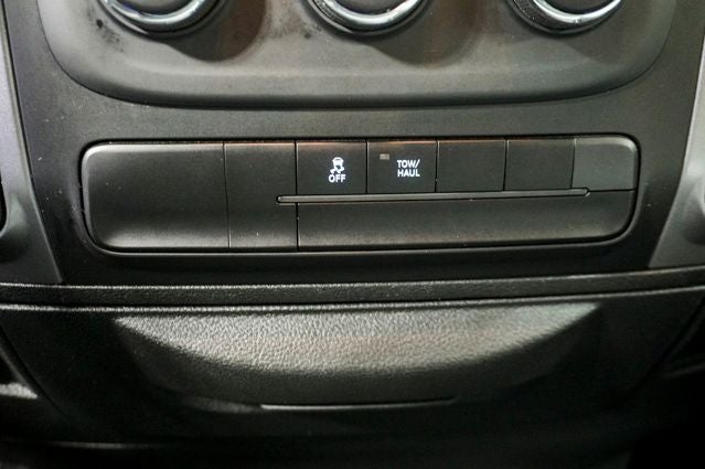 2023 RAM 1500 Classic SLT ParkView Rear Back-Up Camera & Apple CarPlay