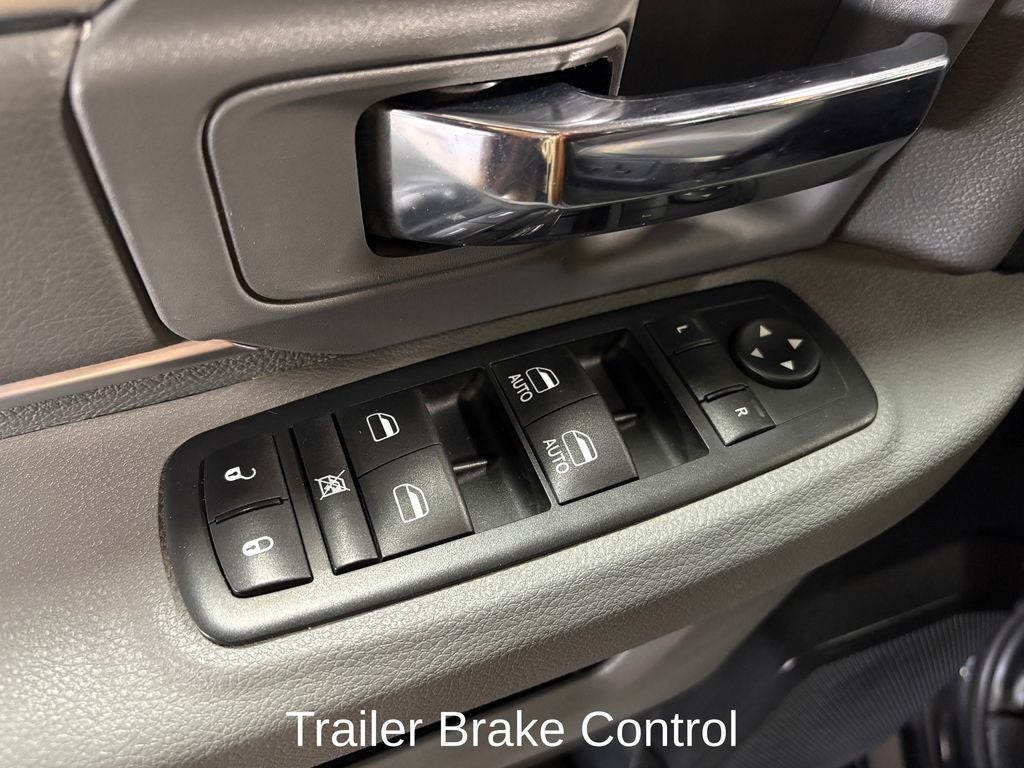 2017 RAM 1500 SLT Outdoorsman Black Out Pkg