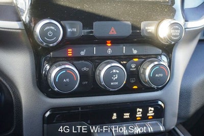 2022 RAM 1500 Big Horn/Lone Star Navigation System & ParkView Rear Back-Up Camera