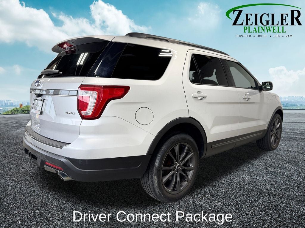 2018 Ford Explorer XLT Technology Feature Bundle