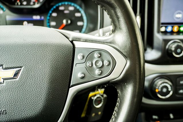 2022 Chevrolet Colorado LT Exterior Parking Camera Rear & Apple CarPlay/Andro