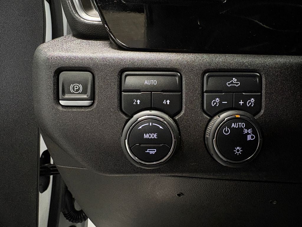 2025 Chevrolet Silverado 1500 LT LT1