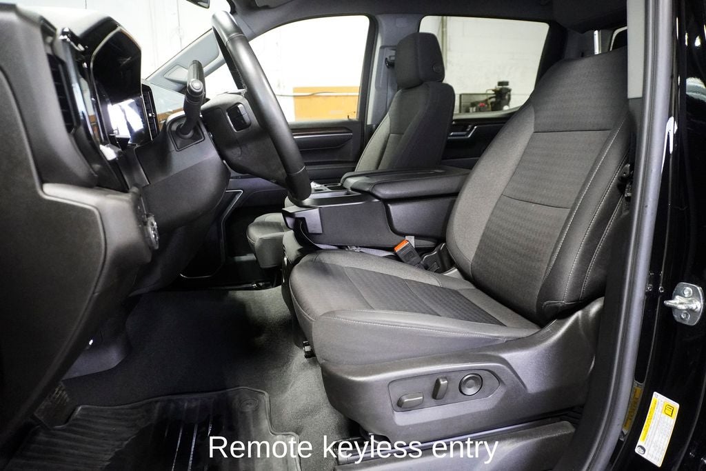 2025 Chevrolet Silverado 1500 LT Navigation System & 12.3" Multicolor Reconfigurabl