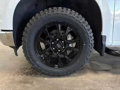 2025 Chevrolet Silverado 1500 LT Navigation System