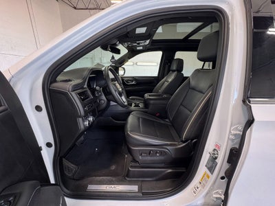 2024 GMC Yukon SLT Navigation System