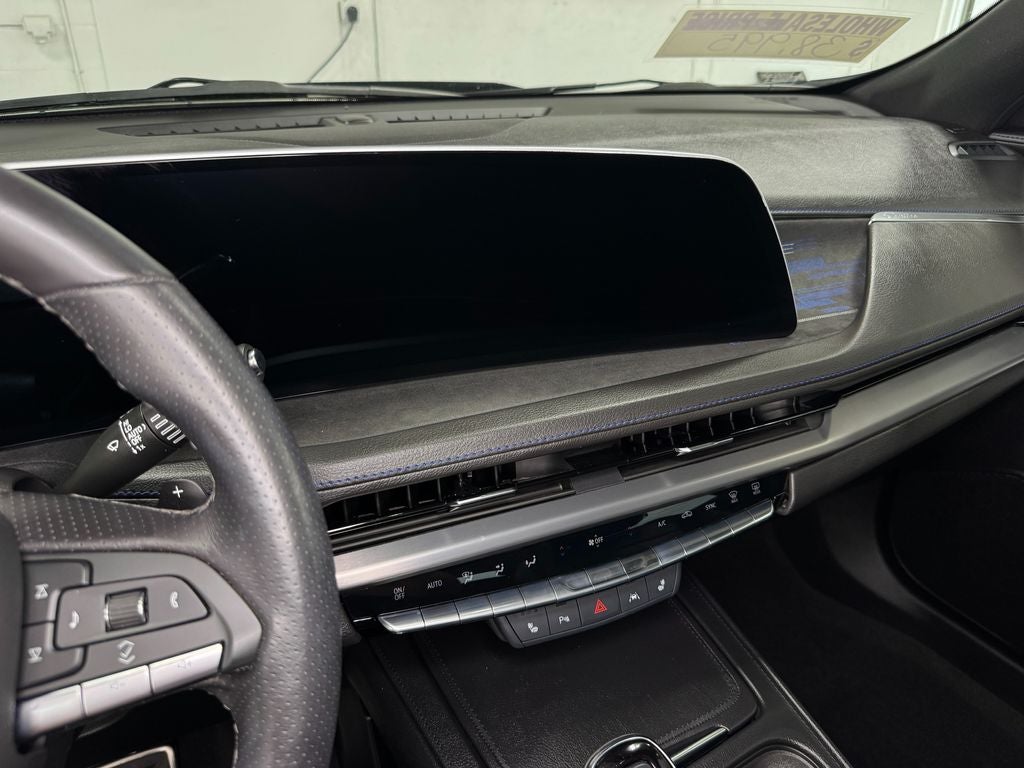 2024 Cadillac XT4 Sport Navigation system