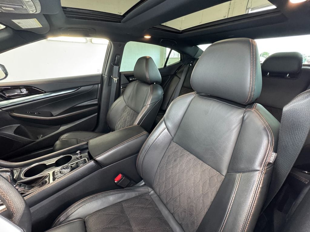 2021 Nissan Maxima SR Power moonroof