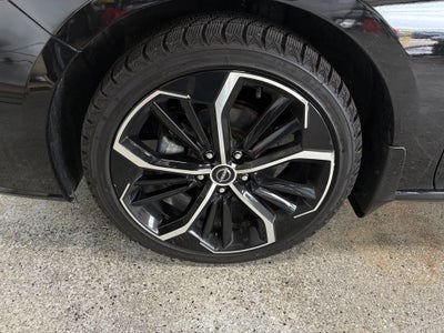 2025 Nissan Altima 2.5 SR Single Panel Moonroof