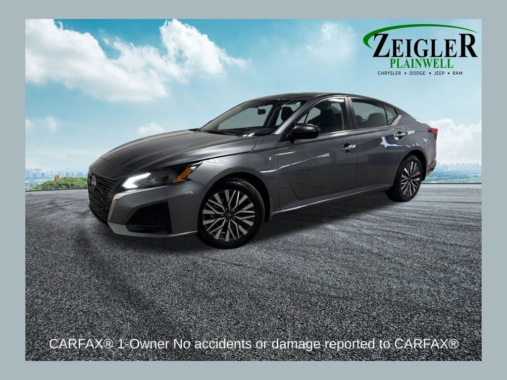 2024 Nissan Altima 2.5 SV NissanConnect featuring Apple CarPlay