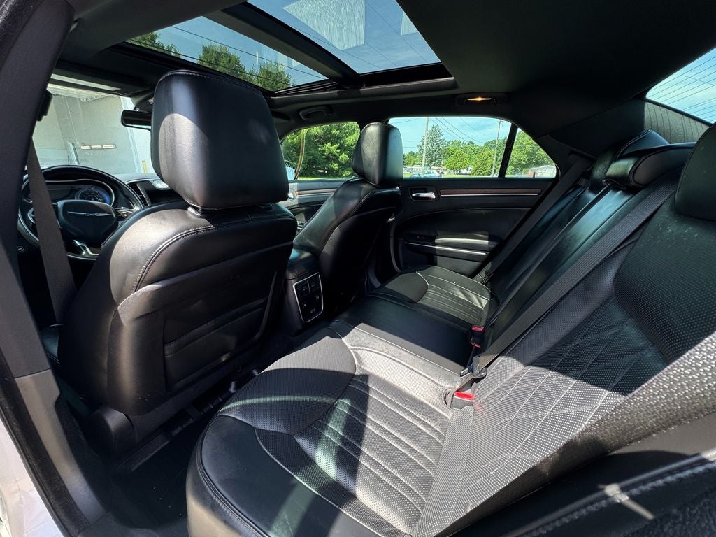 2016 Chrysler 300 C Platinum Power moonroof