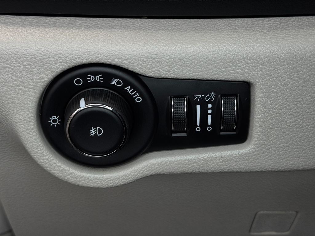2017 Chrysler Pacifica Touring L 3rd row seat