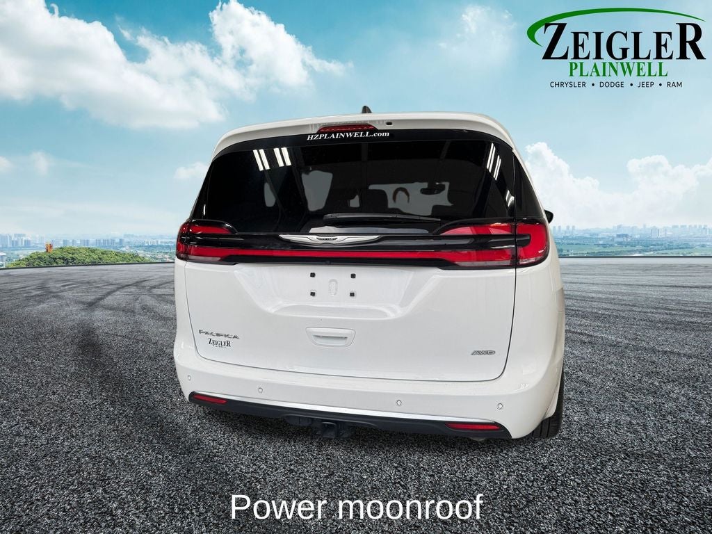 2025 Chrysler Pacifica Pinnacle Power moonroof