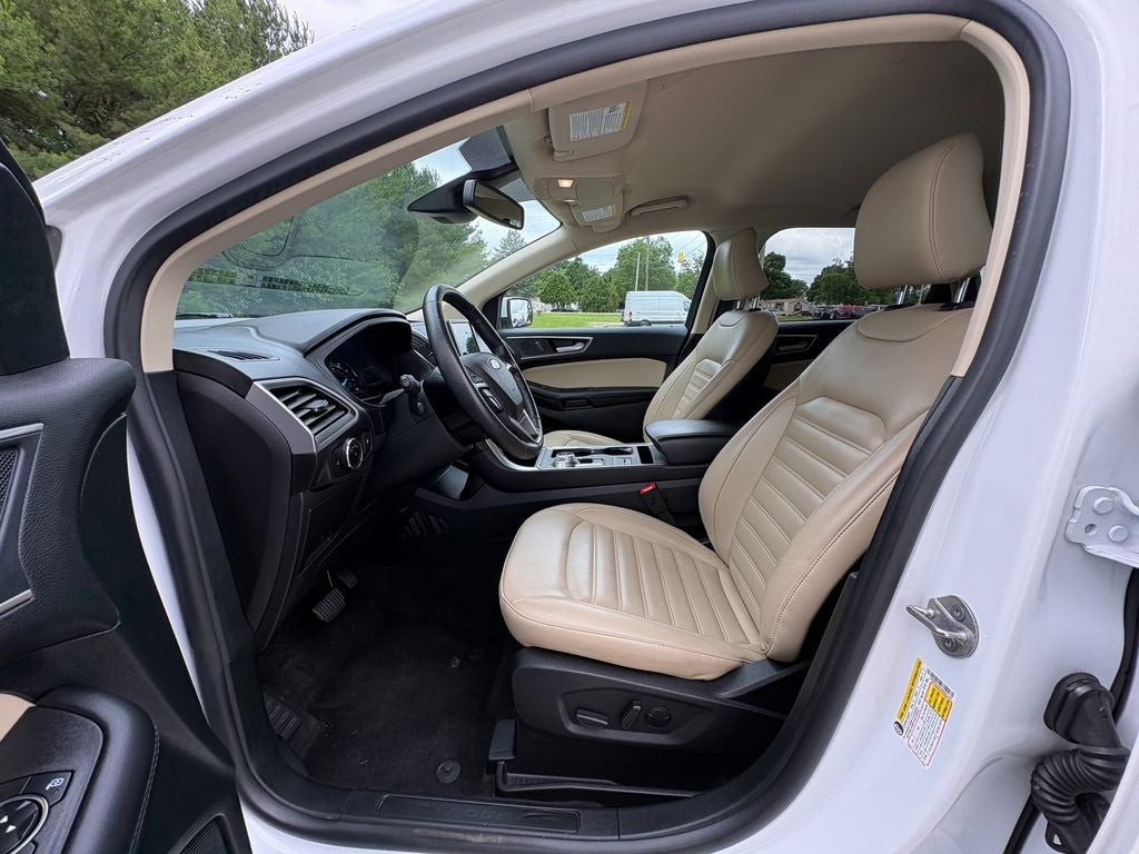 2023 Ford Edge SEL Alloy wheels