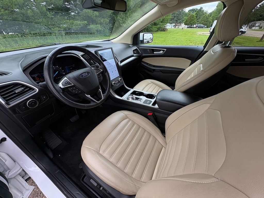 2023 Ford Edge SEL Alloy wheels