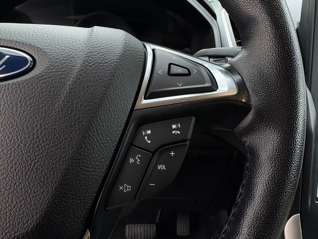 2023 Ford Edge SEL Alloy wheels