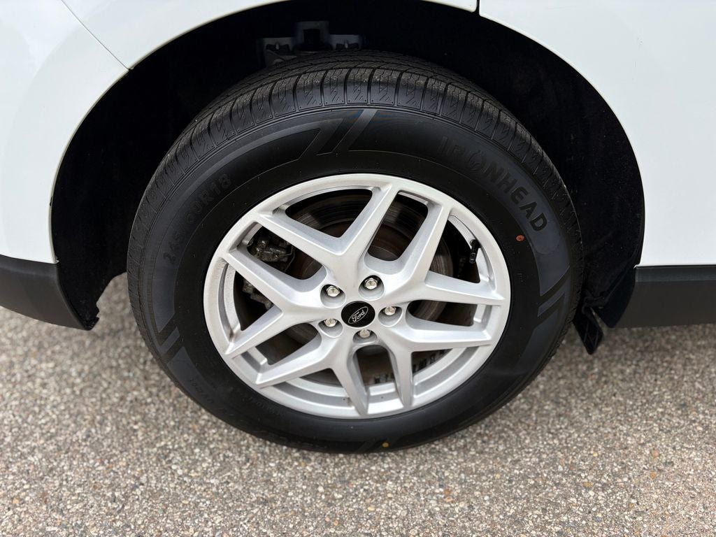 2023 Ford Edge SEL Alloy wheels