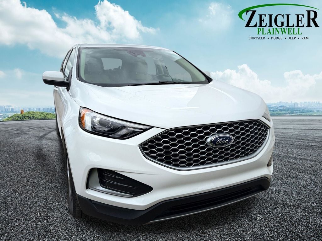 2023 Ford Edge SEL Alloy wheels