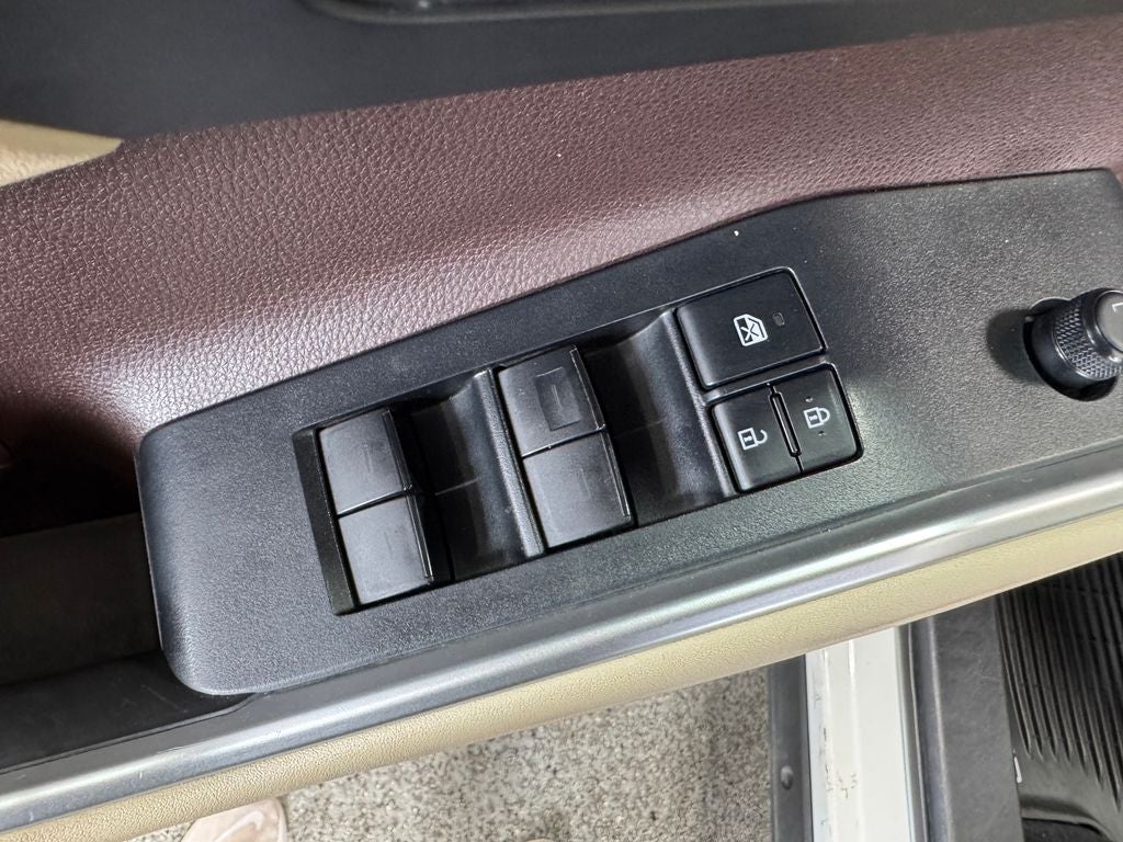 2025 Toyota RAV4 XLE Premium Power moonroof
