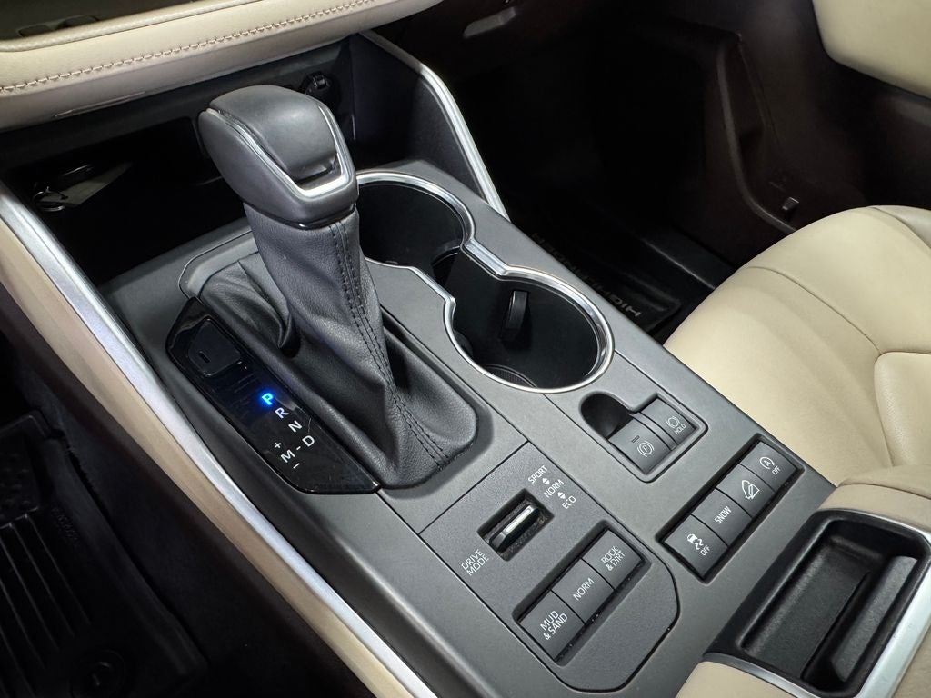 2025 Toyota RAV4 XLE Premium Power moonroof