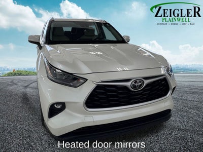2025 Toyota RAV4 XLE Premium Power moonroof