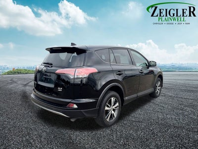 2018 Toyota RAV4 XLE Power moonroof
