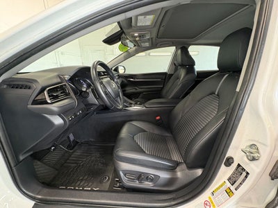 2019 Toyota Camry SE Power Tilt/Slide Moonroof