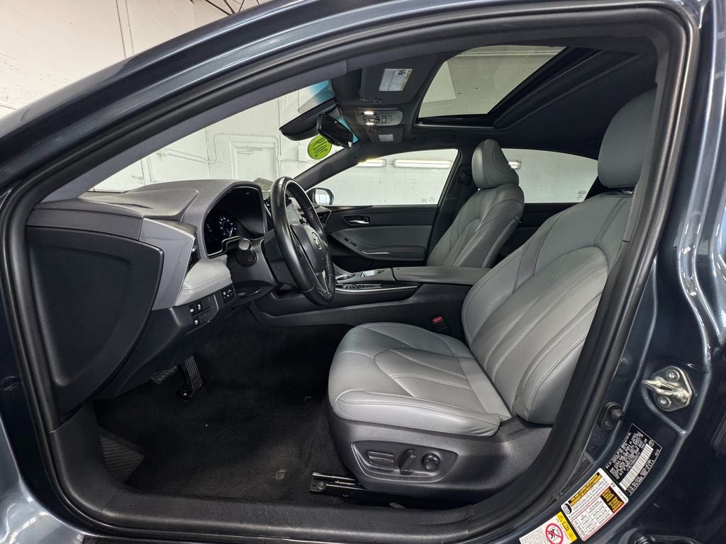 2019 Toyota Avalon XLE Moonroof Package