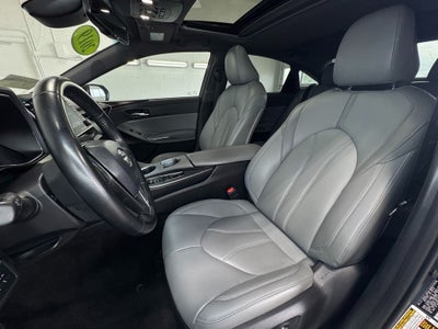 2019 Toyota Avalon XLE Moonroof Package