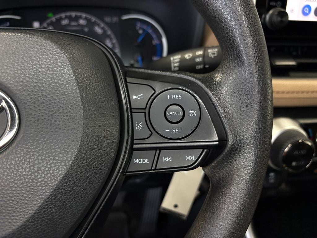 2023 Toyota RAV4 Hybrid LE