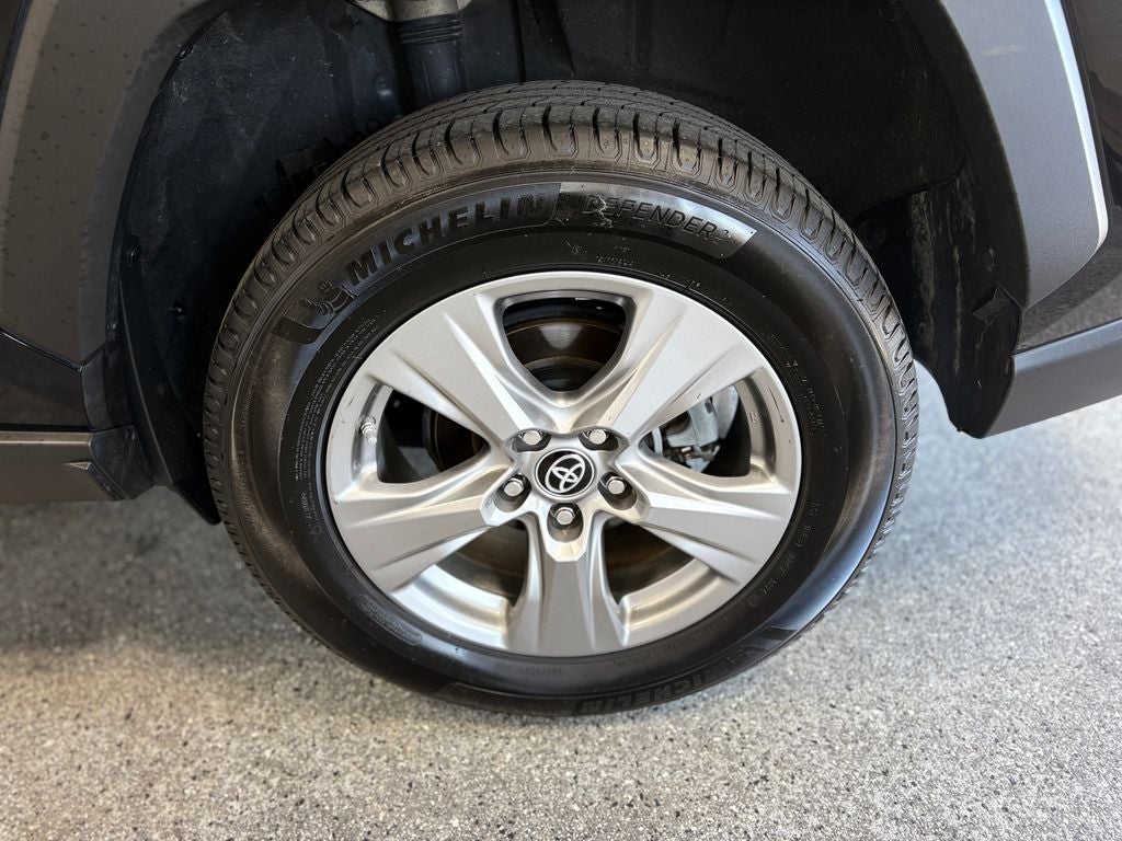 2023 Toyota RAV4 Hybrid LE