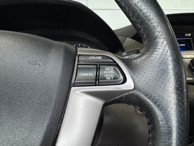 2017 Honda Odyssey EX-L A/V remote Headphones