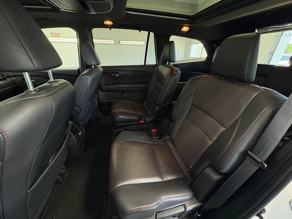 2021 Honda Pilot Black Edition Navigation system: Honda Satellite-Linked Navigati