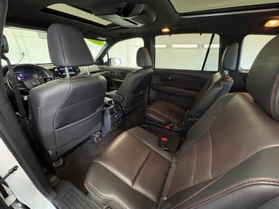 2021 Honda Pilot Black Edition Navigation system: Honda Satellite-Linked Navigati