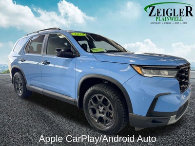 2023 Honda Pilot TrailSport Power moonroof