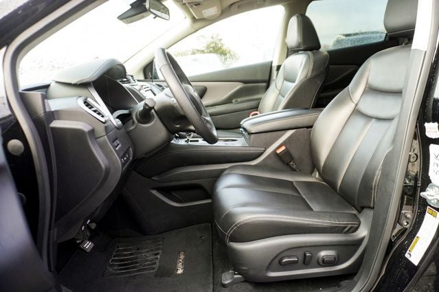 2024 Nissan Murano SV Navigation & Panoramic Moonroof