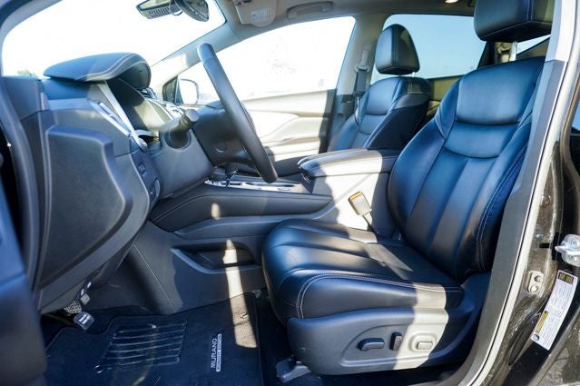 2022 Nissan Murano SL Navigation System & Dual Panel Panoramic Moonroof