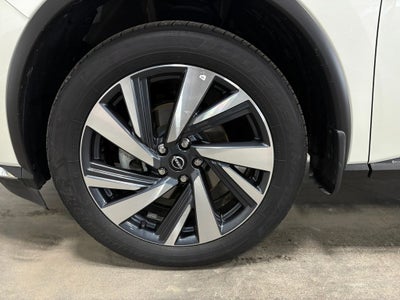 2024 Nissan Murano SL Power moonroof & Navigation System