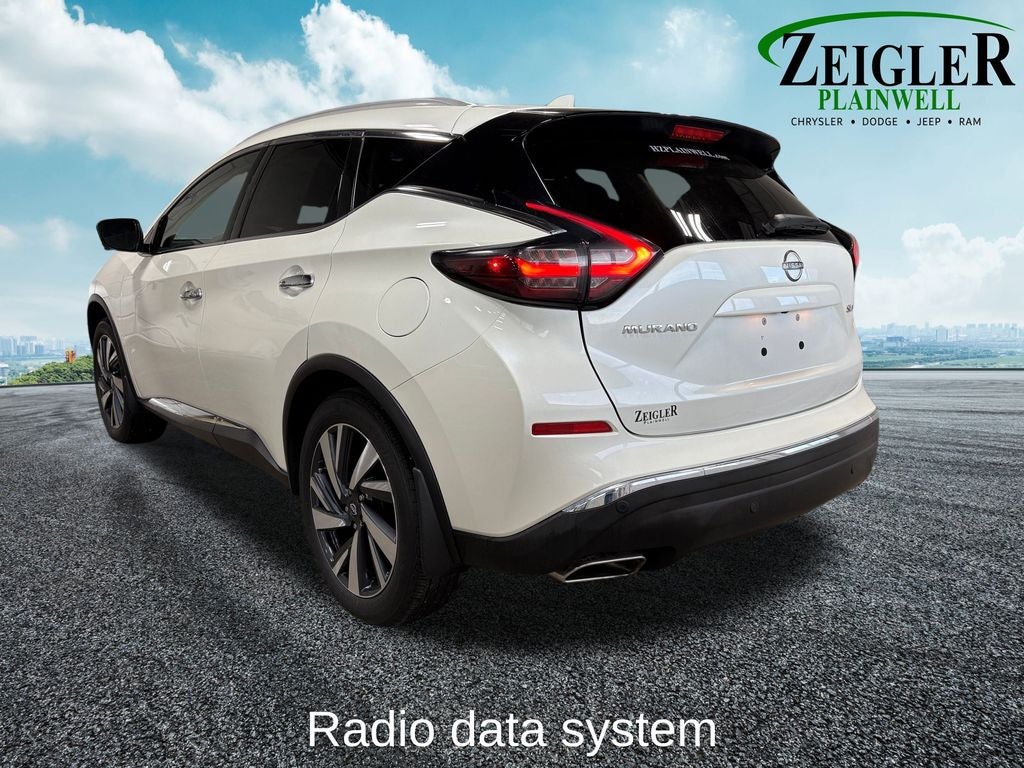 2024 Nissan Murano SL Power moonroof & Navigation System