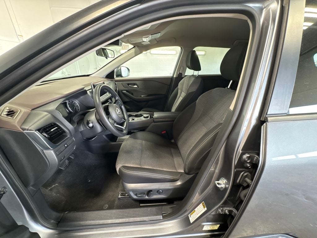 2022 Nissan Rogue SV Rear Parking Sensors