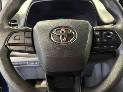 2023 Toyota Sienna LE 8 Passenger