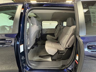 2023 Toyota Sienna LE 8 Passenger