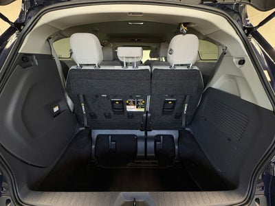 2023 Toyota Sienna LE 8 Passenger