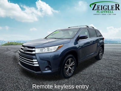 2018 Toyota Highlander LE 3rd row seat