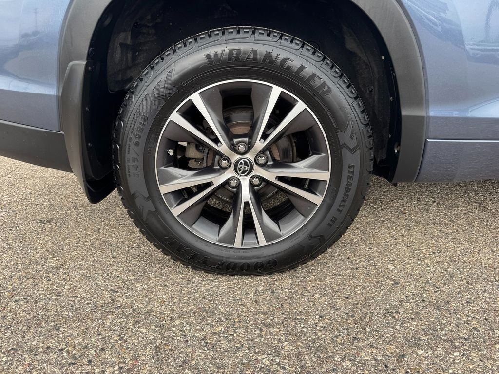 2018 Toyota Highlander LE 3rd row seat